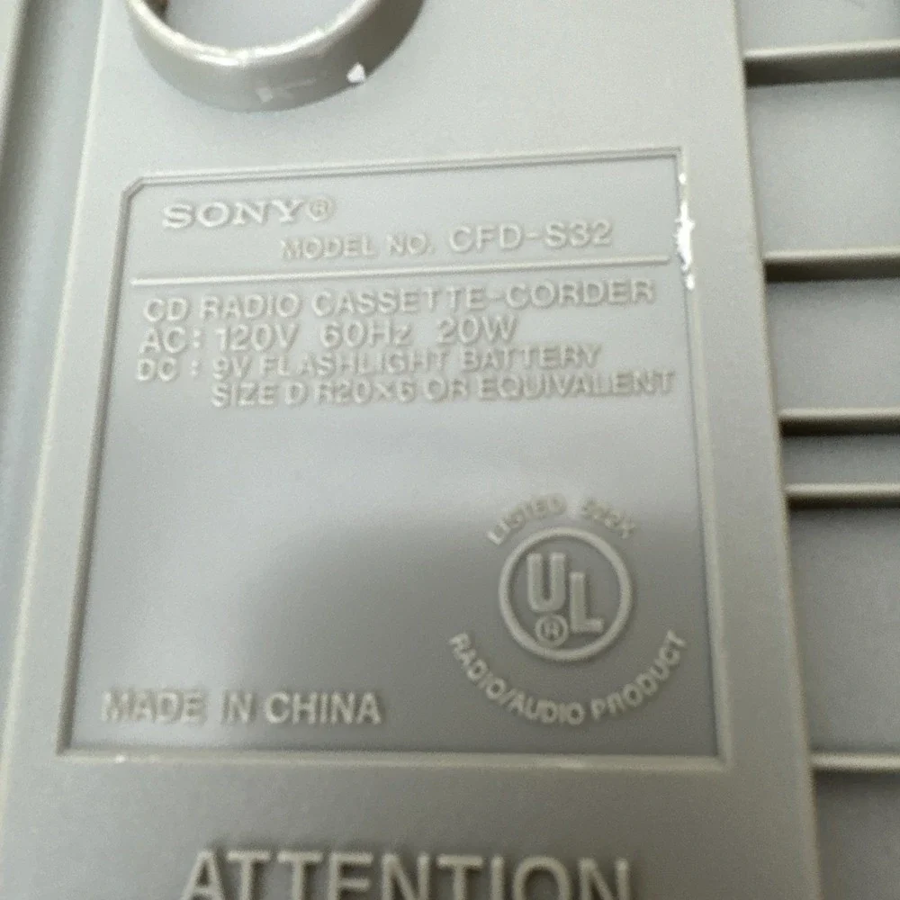 Vintage Sony CFD-S32 CD Radio Cassette AM/FM Boombox Mega Bass Gray Y2K + Remote